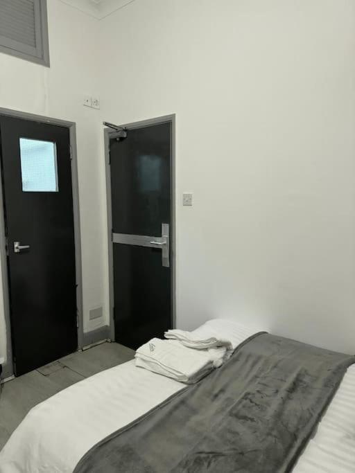 1 Bedroom Studio Next To King'S Cross St Pancreas Station Лондон Экстерьер фото